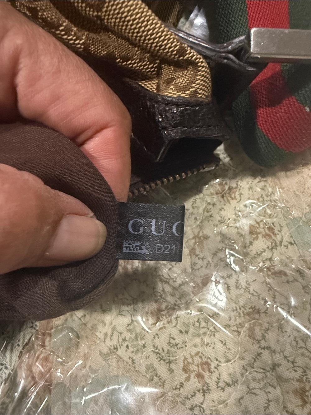 Gucci Beige Brown Monogram Crossbody with Green & Red Web Strap - Picture 15 of 16